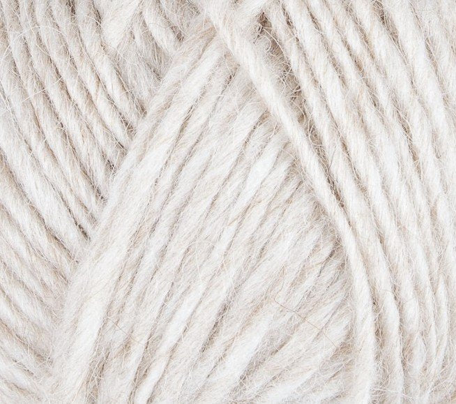 Photo of Yarn in Ecru from Lopi-Alafosslopi