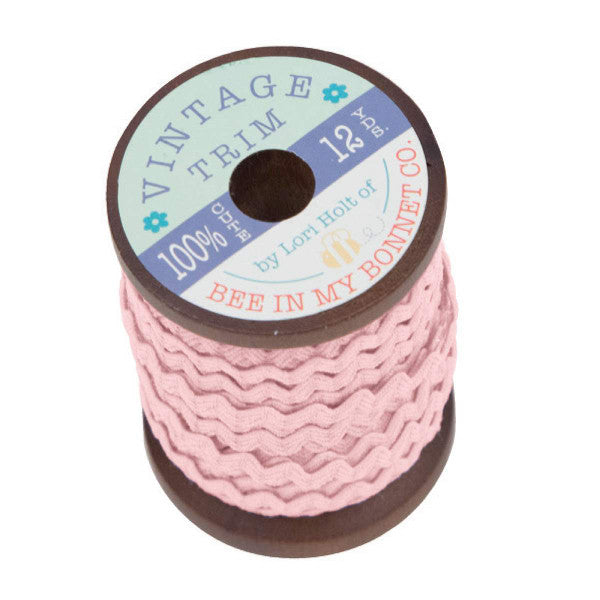 Photo of Lori Holt Trims in Frosting from Bee In My Bonnet - 1/4" Ric Rac