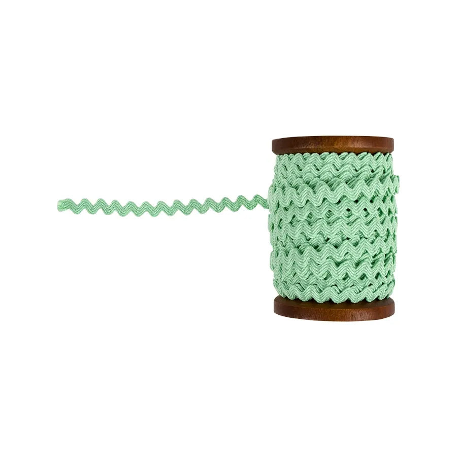 Photo of Lori Holt Trims in Sweet Mint from Bee In My Bonnet - 1/4" Ric Rac